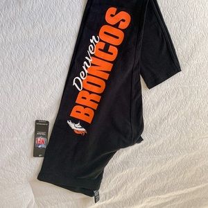 NFL Denver Broncos Leggings Size Medium NWT